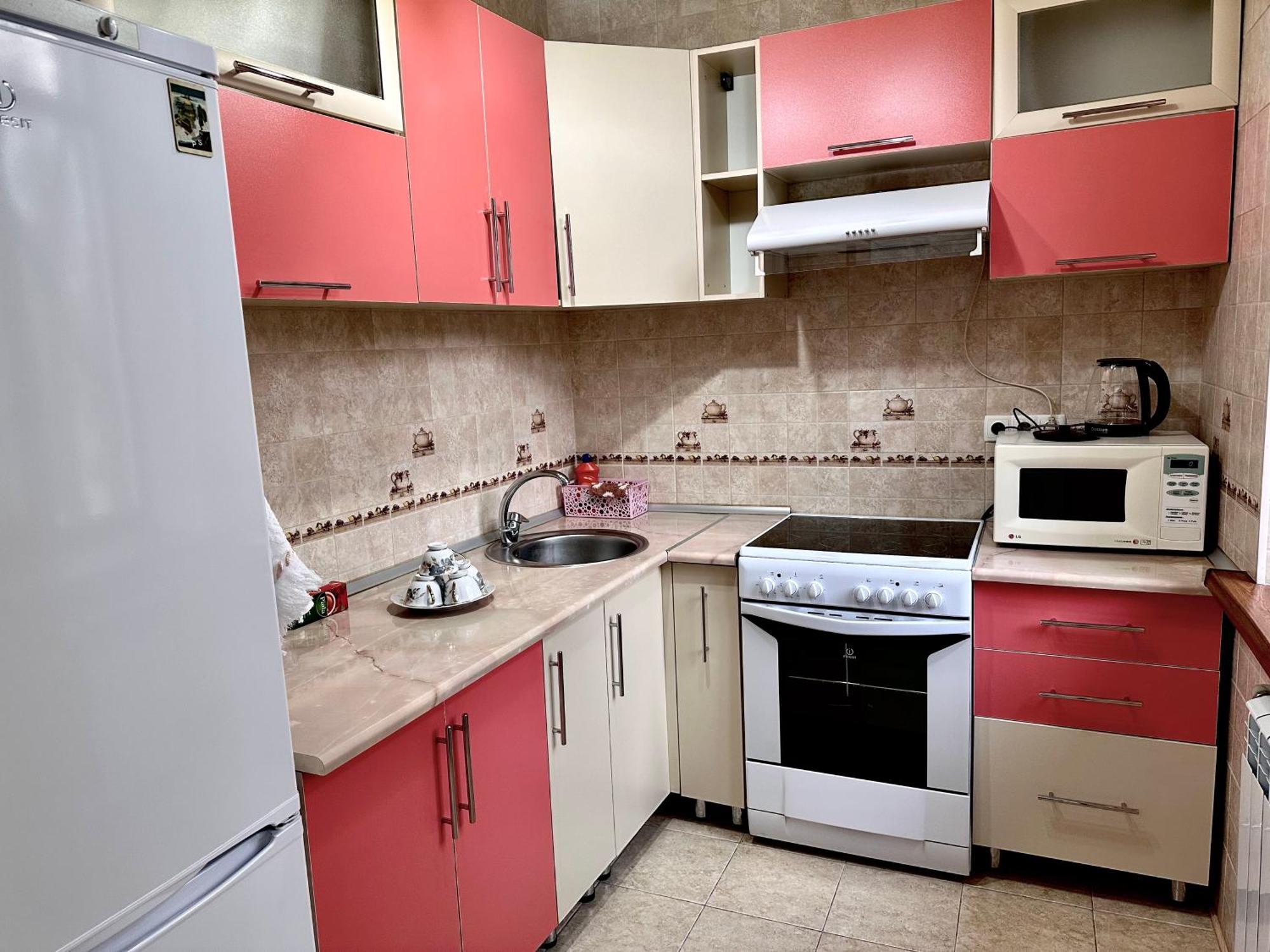 Майлина 10 Аэропорт Apartment Turksib ภายนอก รูปภาพ