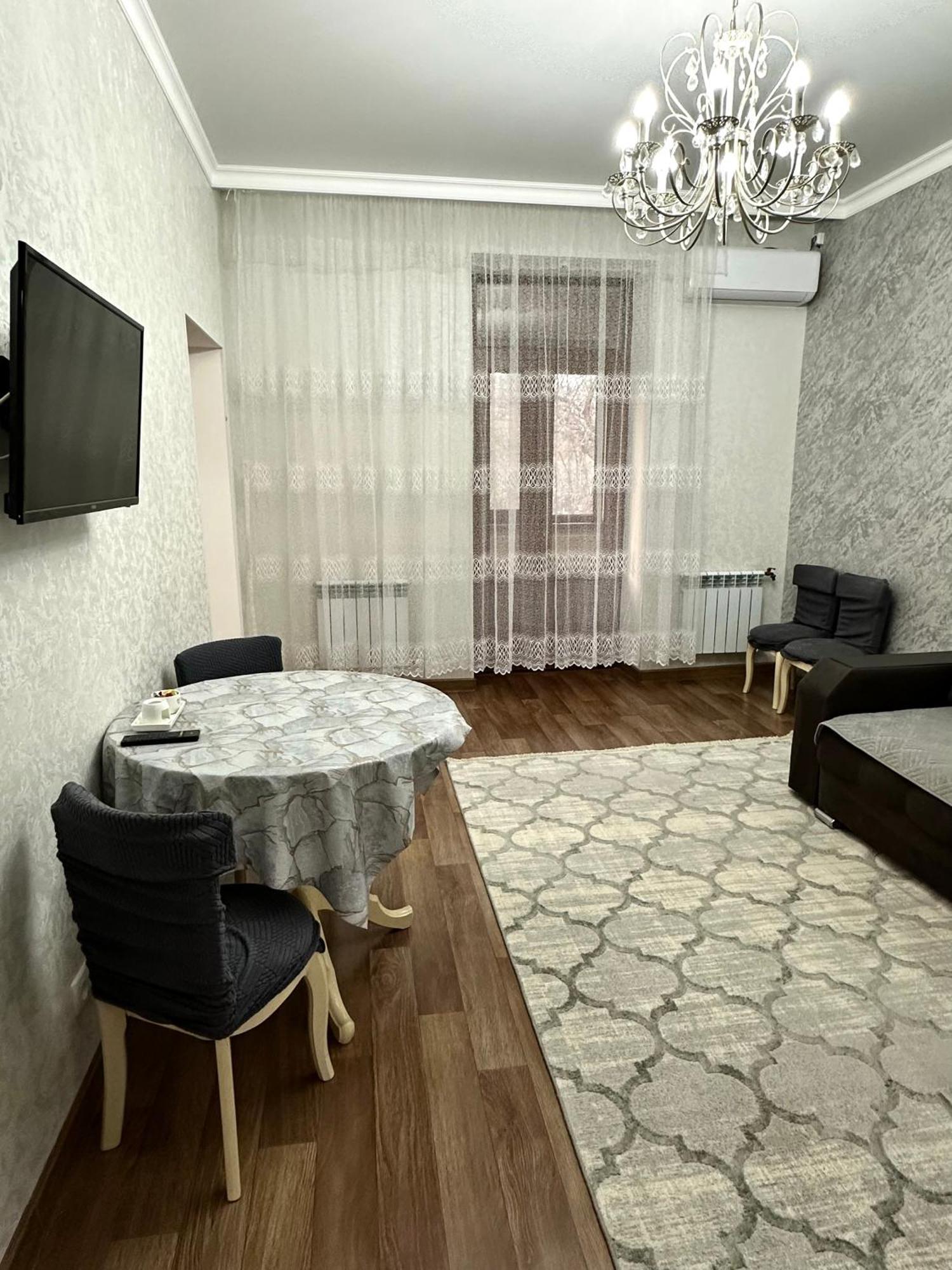Майлина 10 Аэропорт Apartment Turksib ภายนอก รูปภาพ
