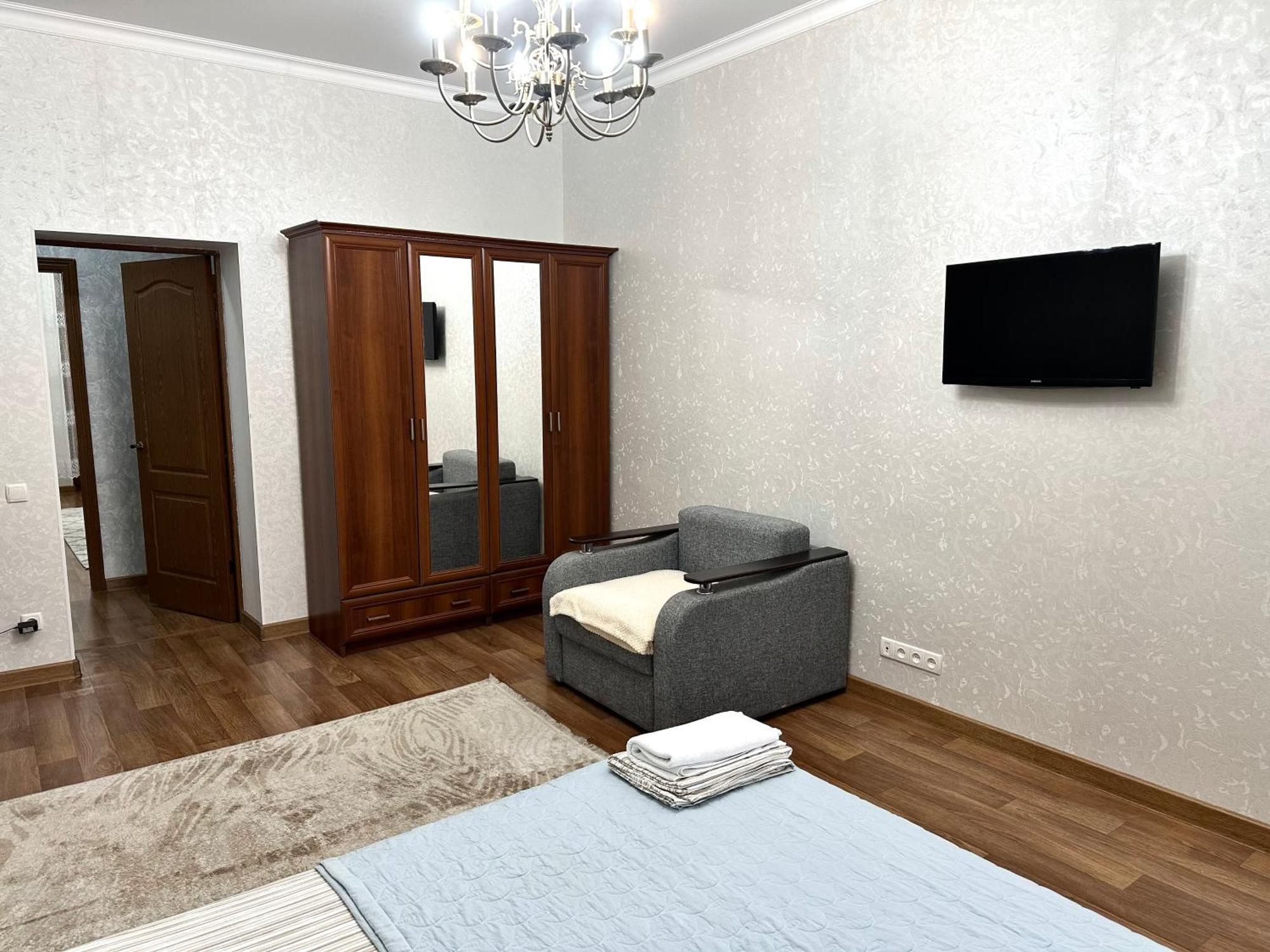 Майлина 10 Аэропорт Apartment Turksib ภายนอก รูปภาพ